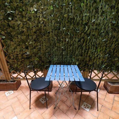 Una Stanza Al Museo ナポリ エクステリア 写真